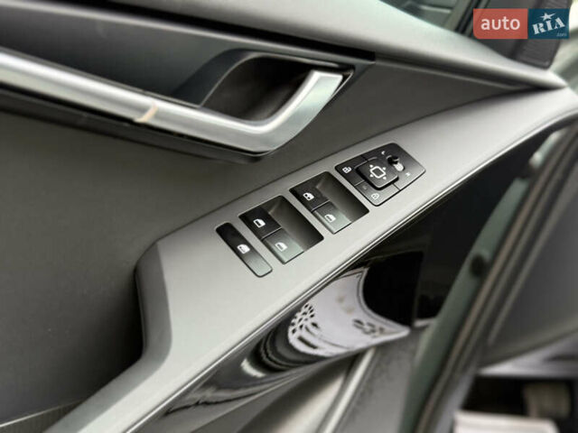 Киа Niro, объемом двигателя 0 л и пробегом 3 тыс. км за 24350 $, фото 44 на Automoto.ua
