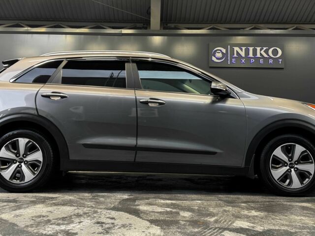 Серый Киа Niro, объемом двигателя 1.6 л и пробегом 213 тыс. км за 14000 $, фото 7 на Automoto.ua