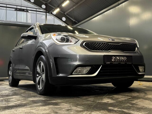Серый Киа Niro, объемом двигателя 1.6 л и пробегом 213 тыс. км за 14000 $, фото 10 на Automoto.ua