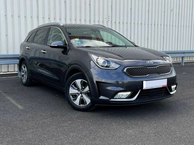 Серый Киа Niro, объемом двигателя 1.6 л и пробегом 89 тыс. км за 15000 $, фото 2 на Automoto.ua