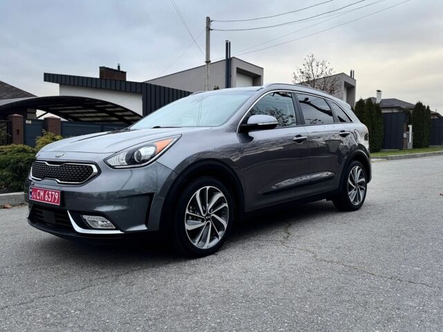 Сірий Кіа Niro, об'ємом двигуна 1.6 л та пробігом 111 тис. км за 17400 $, фото 6 на Automoto.ua