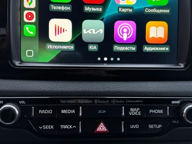 Сірий Кіа Niro, об'ємом двигуна 1.6 л та пробігом 111 тис. км за 17400 $, фото 16 на Automoto.ua