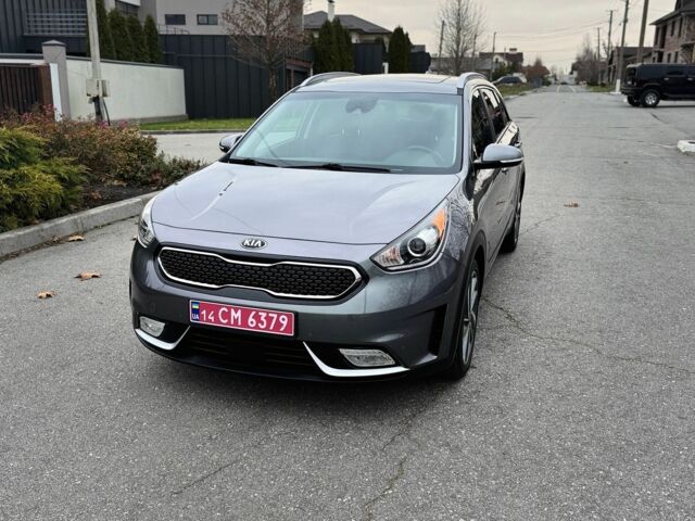 Сірий Кіа Niro, об'ємом двигуна 1.6 л та пробігом 111 тис. км за 17400 $, фото 13 на Automoto.ua