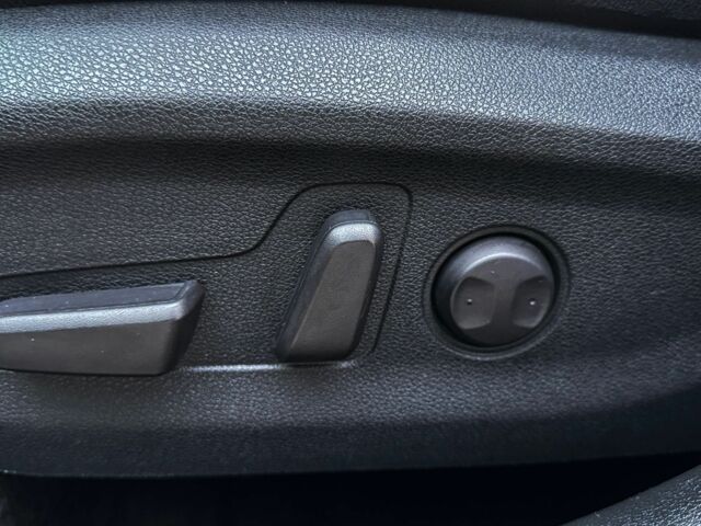 Сірий Кіа Niro, об'ємом двигуна 1.6 л та пробігом 111 тис. км за 17400 $, фото 22 на Automoto.ua