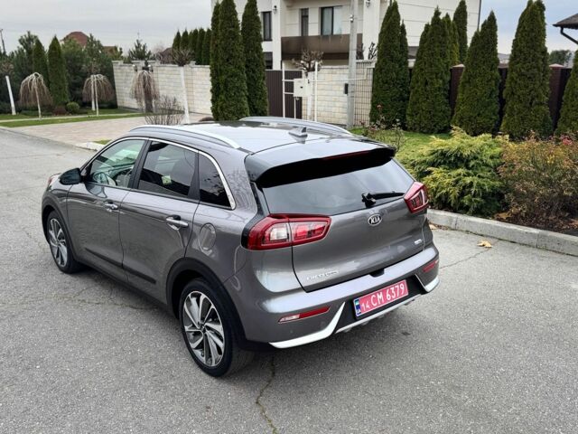 Сірий Кіа Niro, об'ємом двигуна 1.6 л та пробігом 111 тис. км за 17400 $, фото 14 на Automoto.ua