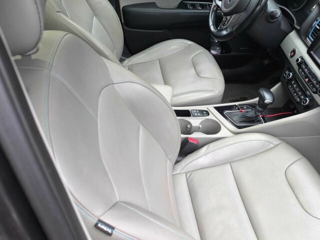 Сірий Кіа Niro, об'ємом двигуна 1.6 л та пробігом 80 тис. км за 21000 $, фото 10 на Automoto.ua