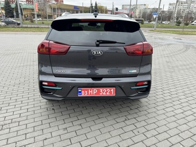 Серый Киа Niro, объемом двигателя 0 л и пробегом 146 тыс. км за 17100 $, фото 1 на Automoto.ua