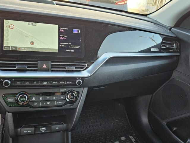 Киа Niro 2021 в Киеве на Automoto.ua Серый Киа Niro, объемом двигателя 0 л и пробегом 39 тыс. км за 22300 $, фото 11 на Automoto.ua