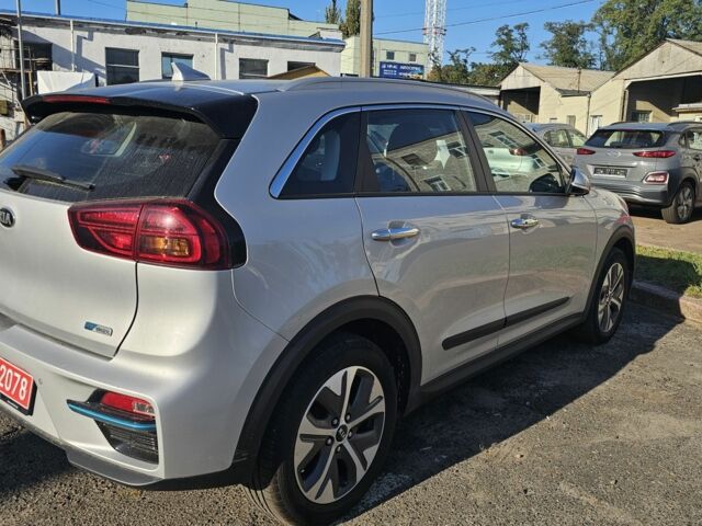 Серый Киа Niro, объемом двигателя 0 л и пробегом 40 тыс. км за 22600 $, фото 10 на Automoto.ua