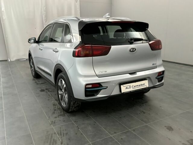 Серый Киа Niro, объемом двигателя 0 л и пробегом 40 тыс. км за 22600 $, фото 4 на Automoto.ua