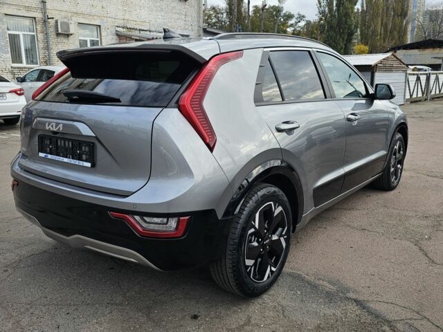 Сірий Кіа Niro, об'ємом двигуна 0 л та пробігом 30 тис. км за 822 $, фото 3 на Automoto.ua