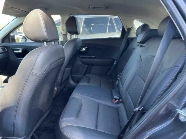 Сірий Кіа Niro, об'ємом двигуна 1.6 л та пробігом 49 тис. км за 12200 $, фото 13 на Automoto.ua