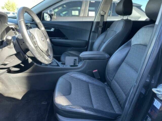 Сірий Кіа Niro, об'ємом двигуна 1.6 л та пробігом 49 тис. км за 12200 $, фото 8 на Automoto.ua