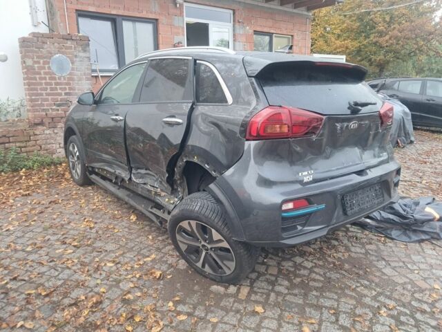 Киа Niro 2020 в Житомире на Automoto.ua Серый Киа Niro, объемом двигателя 0 л и пробегом 58 тыс. км за 325 $, фото 2 на Automoto.ua