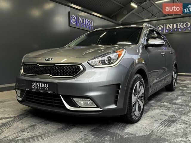 Кіа Niro 2017 у Києві на Automoto.ua Сірий Кіа Niro, об'ємом двигуна 1.6 л та пробігом 213 тис. км за 14000 $, фото 1 на Automoto.ua