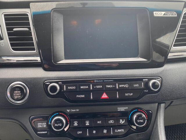 Серый Киа Niro, объемом двигателя 1.6 л и пробегом 148 тыс. км за 18400 $, фото 10 на Automoto.ua
