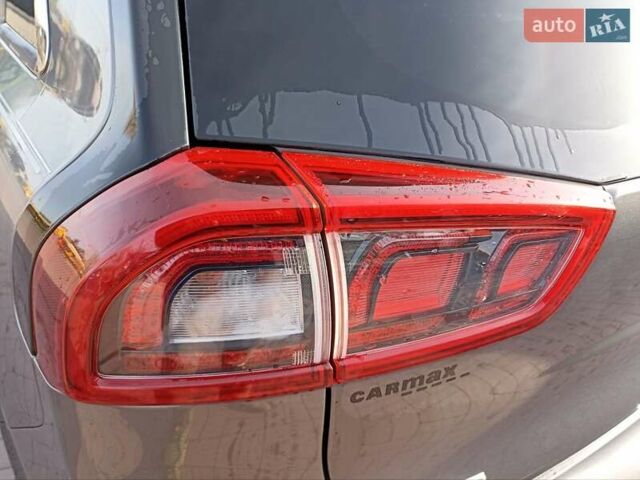 Сірий Кіа Niro, об'ємом двигуна 1.6 л та пробігом 148 тис. км за 14999 $, фото 25 на Automoto.ua