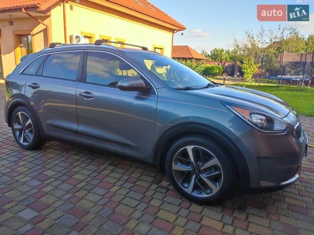 Сірий Кіа Niro, об'ємом двигуна 1.6 л та пробігом 148 тис. км за 14999 $, фото 6 на Automoto.ua
