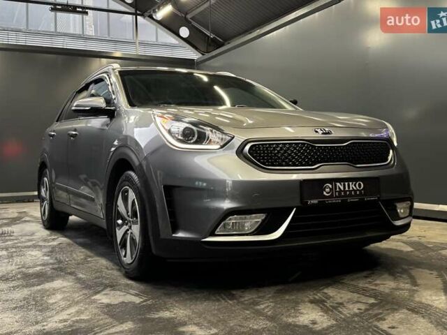 Кіа Niro 2017 у Києві на Automoto.ua Сірий Кіа Niro, об'ємом двигуна 1.6 л та пробігом 213 тис. км за 14000 $, фото 25 на Automoto.ua