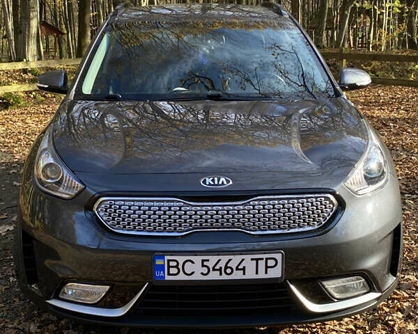 Киа Niro 2017 в Львове на Automoto.ua Серый Киа Niro, объемом двигателя 1.58 л и пробегом 110 тыс. км за 17999 $, фото 4 на Automoto.ua