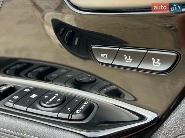 Сірий Кіа Niro, об'ємом двигуна 1.58 л та пробігом 92 тис. км за 17450 $, фото 15 на Automoto.ua