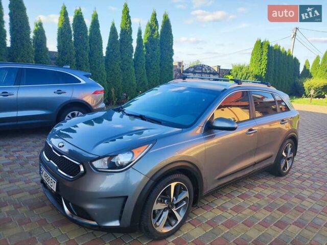 Сірий Кіа Niro, об'ємом двигуна 1.6 л та пробігом 148 тис. км за 14999 $, фото 4 на Automoto.ua