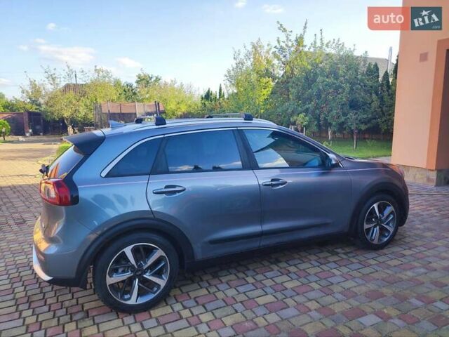 Сірий Кіа Niro, об'ємом двигуна 1.6 л та пробігом 148 тис. км за 14999 $, фото 8 на Automoto.ua