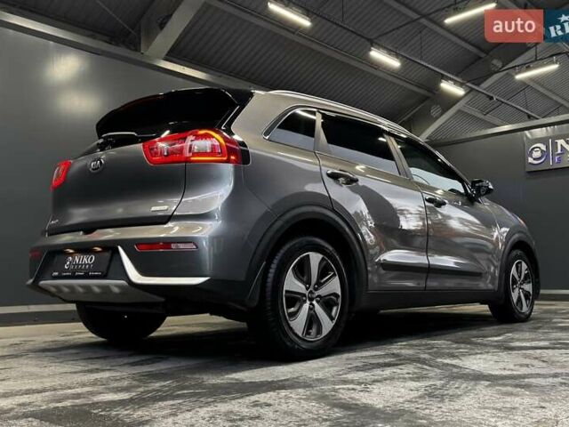 Кіа Niro 2017 у Києві на Automoto.ua Сірий Кіа Niro, об'ємом двигуна 1.6 л та пробігом 213 тис. км за 14000 $, фото 19 на Automoto.ua
