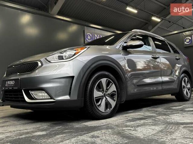 Кіа Niro 2017 у Києві на Automoto.ua Сірий Кіа Niro, об'ємом двигуна 1.6 л та пробігом 213 тис. км за 14000 $, фото 6 на Automoto.ua