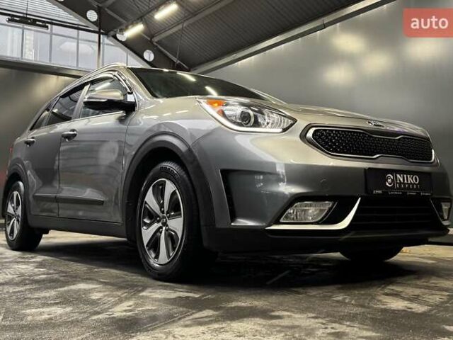 Кіа Niro 2017 у Києві на Automoto.ua Сірий Кіа Niro, об'ємом двигуна 1.6 л та пробігом 213 тис. км за 14000 $, фото 24 на Automoto.ua