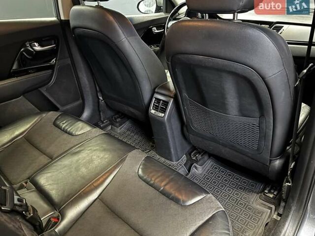 Кіа Niro 2017 у Києві на Automoto.ua Сірий Кіа Niro, об'ємом двигуна 1.6 л та пробігом 213 тис. км за 14000 $, фото 35 на Automoto.ua