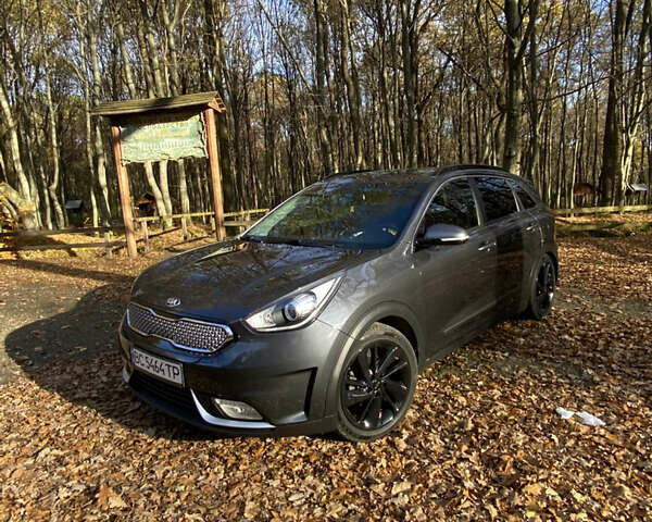 Киа Niro 2017 в Львове на Automoto.ua Серый Киа Niro, объемом двигателя 1.58 л и пробегом 110 тыс. км за 17999 $, фото 12 на Automoto.ua