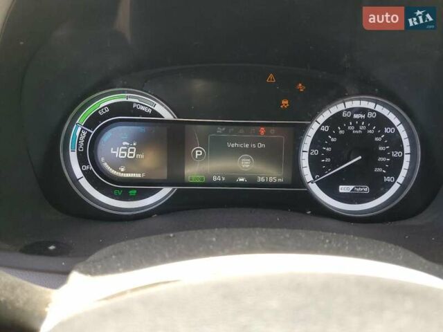 Серый Киа Niro, объемом двигателя 0 л и пробегом 59 тыс. км за 2500 $, фото 8 на Automoto.ua
