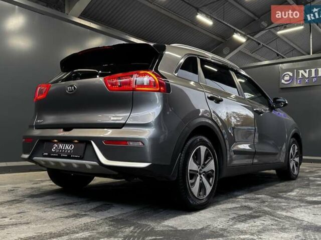 Кіа Niro 2017 у Києві на Automoto.ua Сірий Кіа Niro, об'ємом двигуна 1.6 л та пробігом 213 тис. км за 14000 $, фото 16 на Automoto.ua