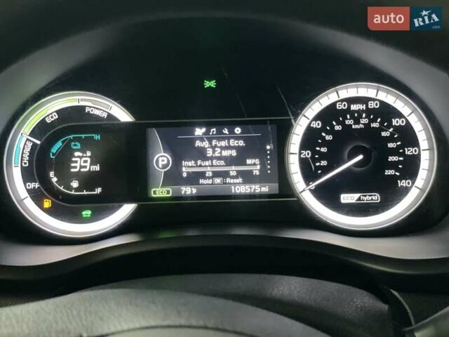 Серый Киа Niro, объемом двигателя 1.58 л и пробегом 176 тыс. км за 17800 $, фото 10 на Automoto.ua