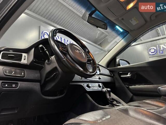 Кіа Niro 2017 у Києві на Automoto.ua Сірий Кіа Niro, об'ємом двигуна 1.6 л та пробігом 213 тис. км за 14000 $, фото 28 на Automoto.ua