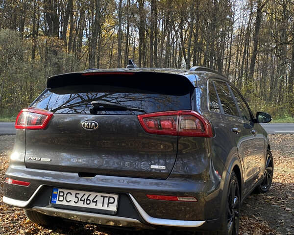 Киа Niro 2017 в Львове на Automoto.ua Серый Киа Niro, объемом двигателя 1.58 л и пробегом 110 тыс. км за 17999 $, фото 14 на Automoto.ua