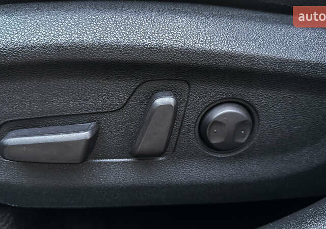 Серый Киа Niro, объемом двигателя 1.58 л и пробегом 111 тыс. км за 17400 $, фото 34 на Automoto.ua