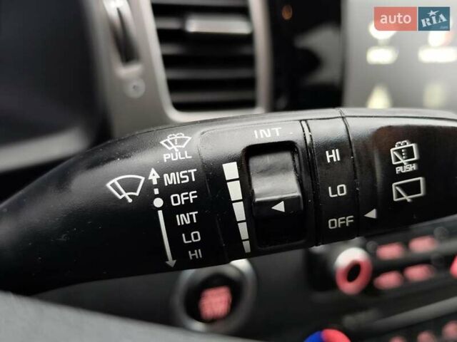 Серый Киа Niro, объемом двигателя 1.6 л и пробегом 73 тыс. км за 20600 $, фото 15 на Automoto.ua