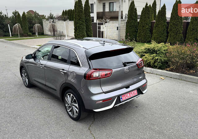 Серый Киа Niro, объемом двигателя 1.58 л и пробегом 111 тыс. км за 17400 $, фото 21 на Automoto.ua