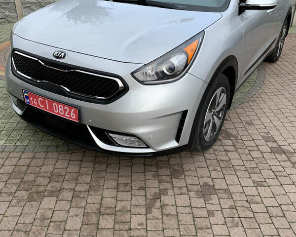 Серый Киа Niro, объемом двигателя 1.6 л и пробегом 190 тыс. км за 14450 $, фото 40 на Automoto.ua