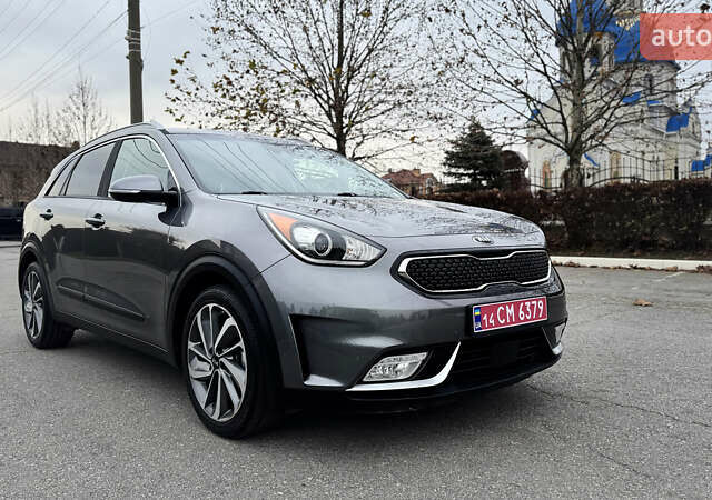 Серый Киа Niro, объемом двигателя 1.58 л и пробегом 111 тыс. км за 17400 $, фото 3 на Automoto.ua