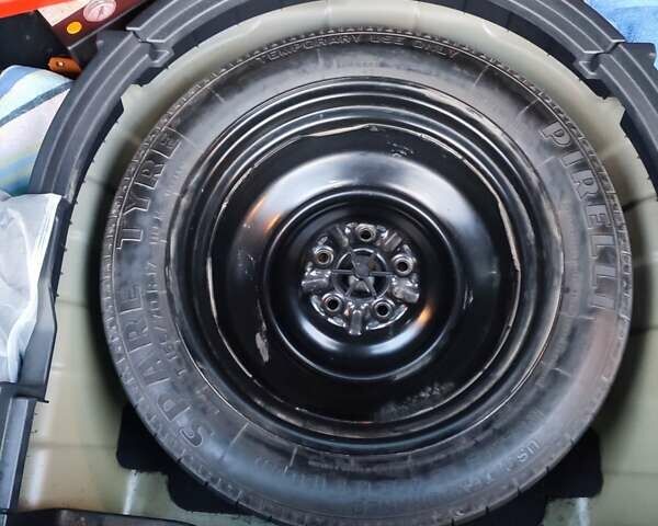 Серый Киа Niro, объемом двигателя 0 л и пробегом 138 тыс. км за 17500 $, фото 13 на Automoto.ua