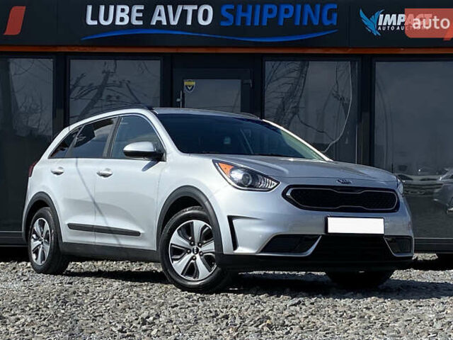 Серый Киа Niro, объемом двигателя 1.58 л и пробегом 136 тыс. км за 15900 $, фото 1 на Automoto.ua