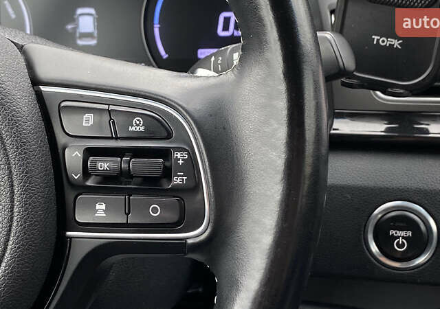 Сірий Кіа Niro, об'ємом двигуна 0 л та пробігом 154 тис. км за 18300 $, фото 55 на Automoto.ua