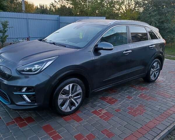 Серый Киа Niro, объемом двигателя 0 л и пробегом 138 тыс. км за 17500 $, фото 9 на Automoto.ua