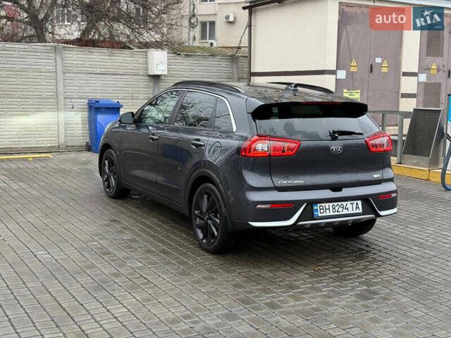 Серый Киа Niro, объемом двигателя 1.58 л и пробегом 152 тыс. км за 14500 $, фото 7 на Automoto.ua