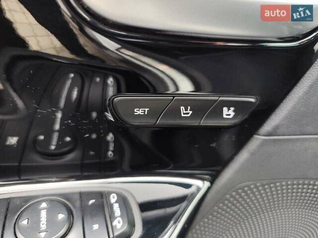 Серый Киа Niro, объемом двигателя 1.6 л и пробегом 73 тыс. км за 20600 $, фото 10 на Automoto.ua