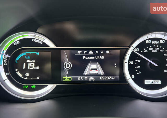 Серый Киа Niro, объемом двигателя 1.58 л и пробегом 111 тыс. км за 17400 $, фото 23 на Automoto.ua