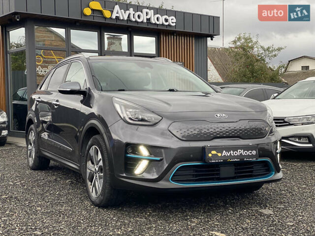 Сірий Кіа Niro, об'ємом двигуна 0 л та пробігом 154 тис. км за 18300 $, фото 1 на Automoto.ua